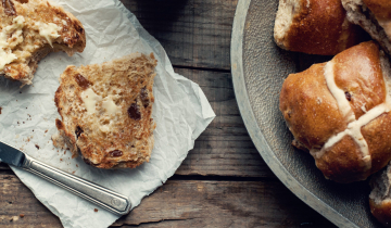Hot-cross buns